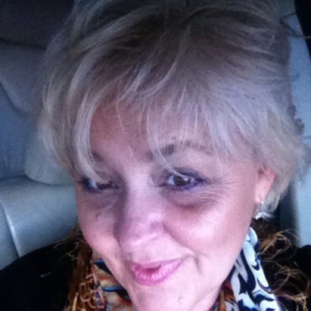 Meet your Posher, Julie